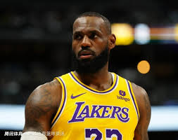 场的强烈兴 场的强烈兴